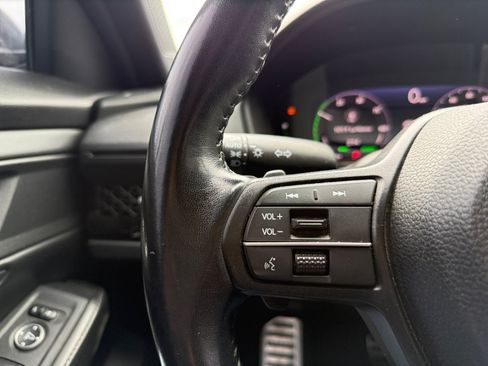 Used 2023 Honda Accord Sport image 16