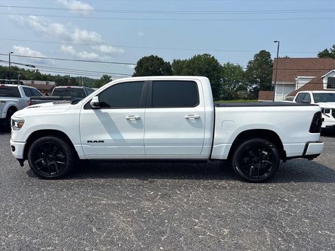 Used 2023 RAM 1500 Laramie AWD/4WD image 4