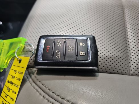 Used 2022 Jeep Wagoneer Series III w/ Premium Group I image 37