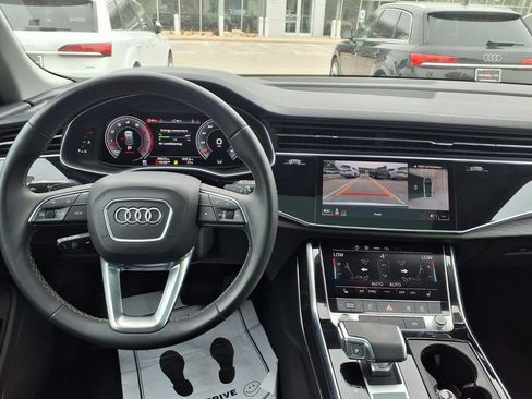 Used 2023 Audi Q8 Premium w/ Convenience Package AWD/4WD image 12