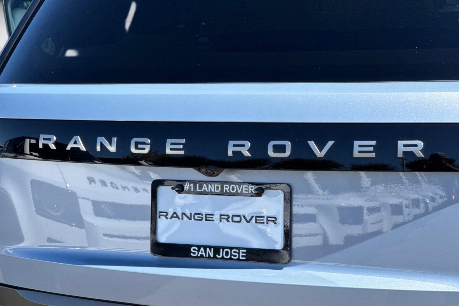 New 2026 Land Rover Range Rover Long Wheelbase SE AWD/4WD image 29