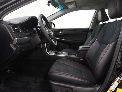 Used 2015 Toyota Camry SE FWD image 20