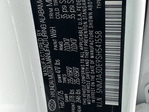 Used 2025 Hyundai Tucson SE image 33