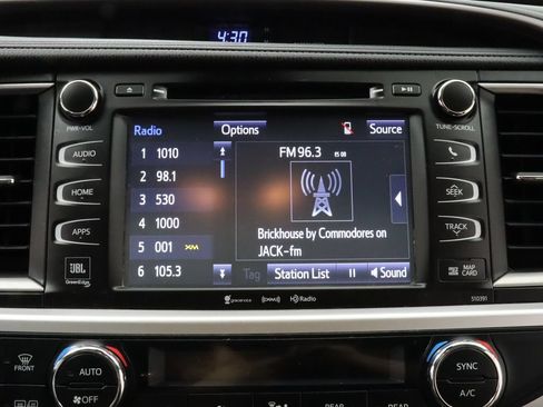 Used 2018 Toyota Highlander Limited w/ Protection Package #3 AWD/4WD image 21