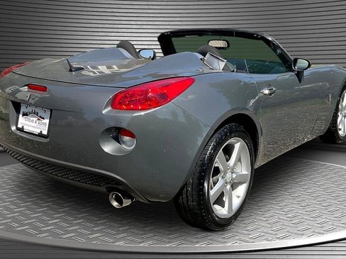 Used 2009 Pontiac Solstice Convertible w/ Preferred Package RWD image 6