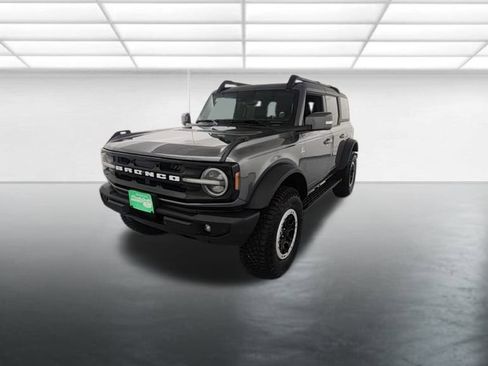New 2024 Ford Bronco Outer Banks w/ Sasquatch Package image 3