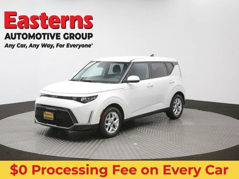 Used 2024 Kia Soul LX w/ Option Group 015 FWD image 53