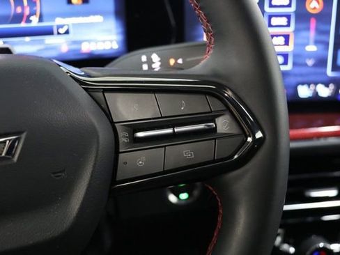 Used 2025 Chevrolet Traverse RS w/ LPO, Floor Liner Package FWD image 22