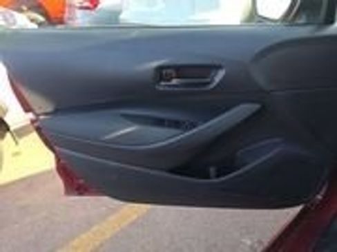 Used 2025 Toyota Corolla LE image 15