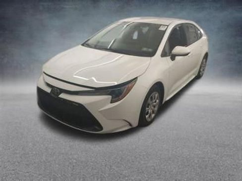 Used 2022 Toyota Corolla LE image 35