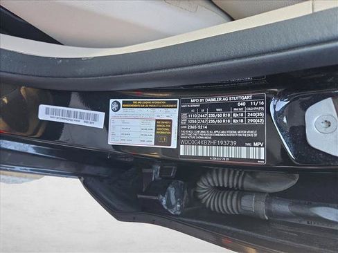 Used 2017 Mercedes-Benz GLC 300 4MATIC image 9