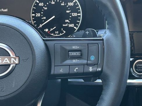 Used 2023 Nissan Pathfinder SL image 23