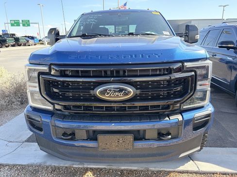 Used 2022 Ford F350 Lariat w/ Black Appearance Package AWD/4WD image 3