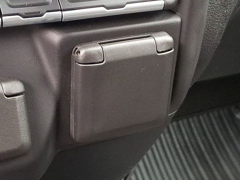 Used 2020 Chevrolet Silverado 1500 Custom w/ Custom Value Package image 24