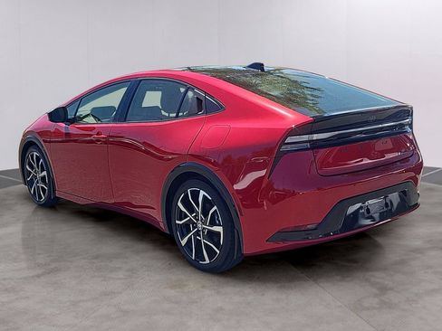 Used 2024 Toyota Prius Prime FWD image 6