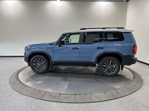 Used 2025 Toyota Land Cruiser w/ Premium Package image 8