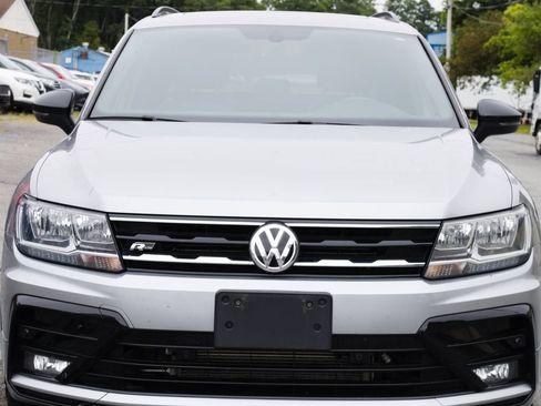 Used 2021 Volkswagen Tiguan SE R-Line AWD/4WD image 2