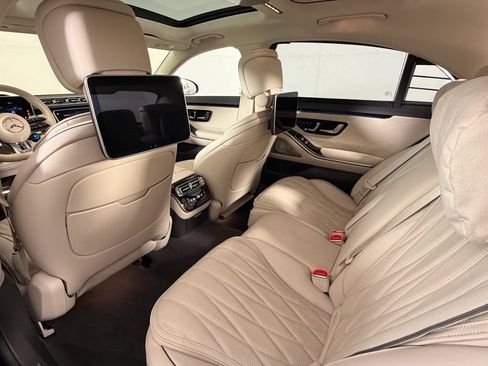 Used 2025 Mercedes-Benz S 63 AMG S image 19