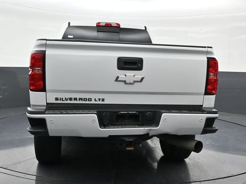 Used 2018 Chevrolet Silverado 2500 LTZ w/ Duramax Plus Package image 4