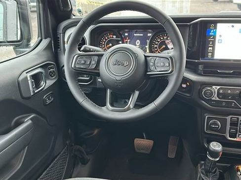 New 2026 Jeep Gladiator Sport image 21