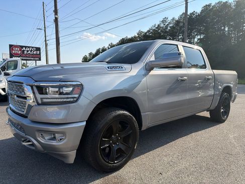 Used 2021 RAM 1500 Big Horn AWD/4WD image 1
