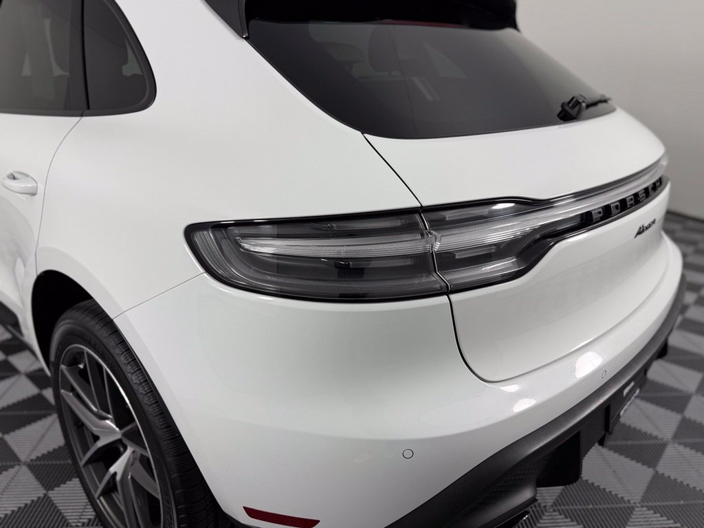 Certified 2023 Porsche Macan Turbo AWD/4WD image 12