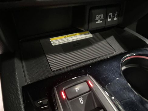 Used 2022 Honda Ridgeline Black Edition image 23