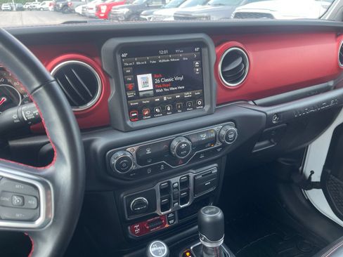 Used 2021 Jeep Wrangler Unlimited Rubicon AWD/4WD image 20
