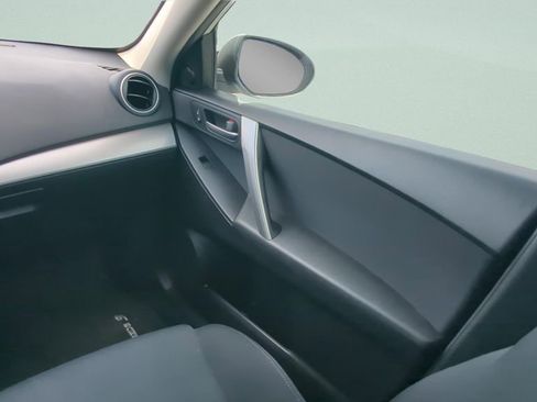 Used 2011 MAZDA MAZDA3 s Sport image 25