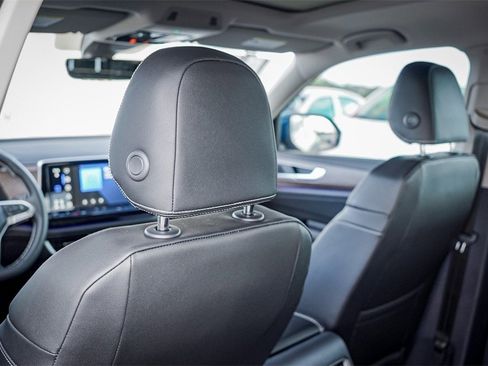 New 2026 Volkswagen Atlas SEL image 28