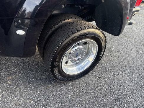 Used 2025 Ford F450 Platinum image 16