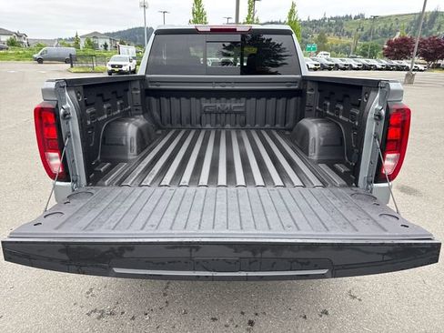 Used 2026 GMC Sierra 1500 Elevation w/ Elevation Premium Package AWD/4WD image 13