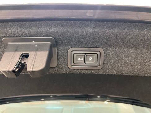 Used 2024 Audi A6 Premium Plus w/ Premium Plus Package AWD/4WD image 18