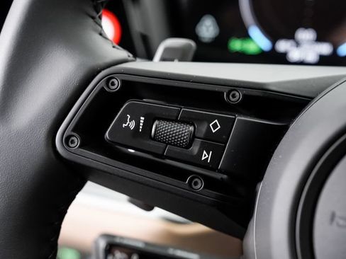Certified 2026 Porsche Cayenne Coupe AWD/4WD image 14
