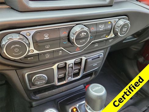 Certified 2021 Jeep Gladiator Sport image 29
