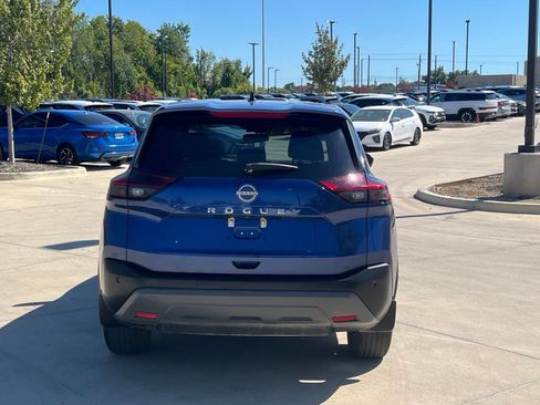 Used 2023 Nissan Rogue S FWD image 6