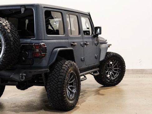 Used 2021 Jeep Wrangler Unlimited Rubicon AWD/4WD image 38