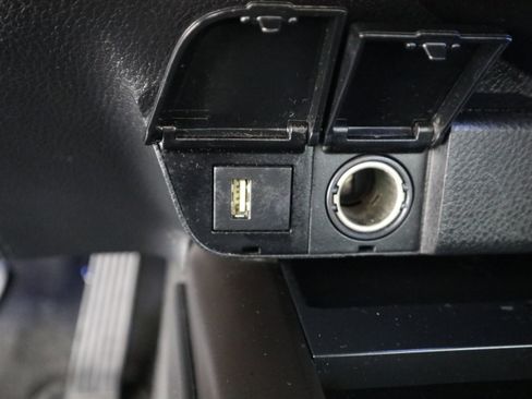 Used 2024 Toyota Camry XSE image 31