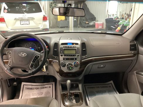 Used 2011 Hyundai Santa Fe GLS image 15