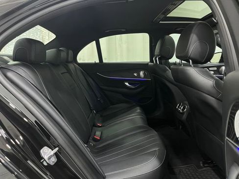 Used 2017 Mercedes-Benz E 300 4MATIC image 29