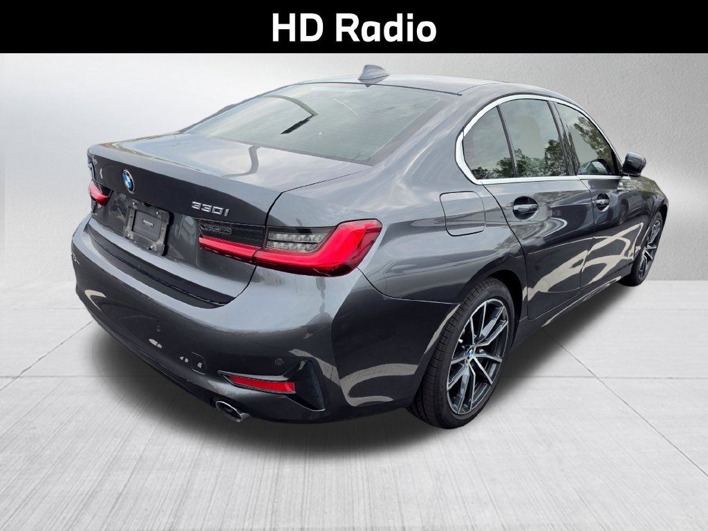 Used 2019 BMW 330i xDrive Sedan w/ Convenience Package AWD/4WD image 5
