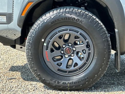 New 2026 Nissan Frontier PRO-4X w/ Pro-4x Convenience Package image 31