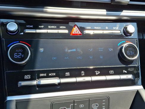 New 2025 Hyundai Santa Fe SEL image 14