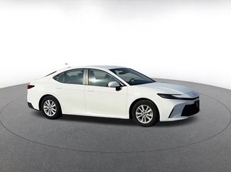 Used 2025 Toyota Camry LE video 2