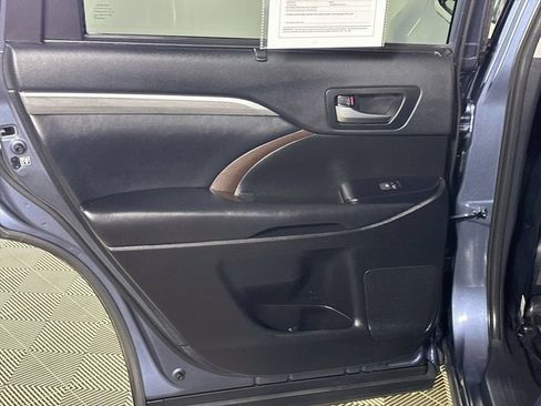 Used 2019 Toyota Highlander Limited AWD/4WD image 20