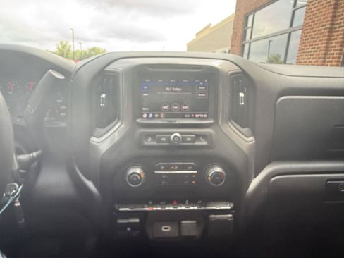 Used 2020 Chevrolet Silverado 1500 Custom w/ Custom Value Package AWD/4WD image 24
