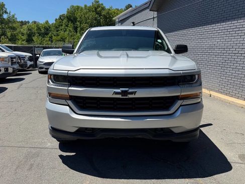 Used 2017 Chevrolet Silverado 1500 Custom w/ Custom Convenience Package AWD/4WD image 2