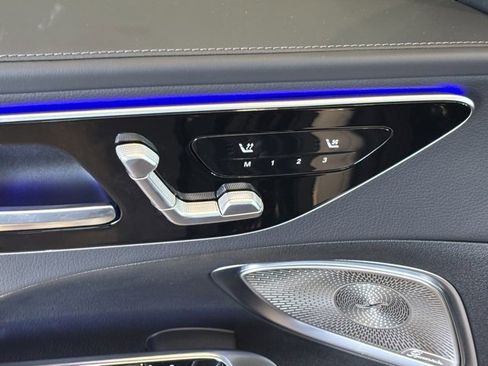 Used 2025 Mercedes-Benz C 300 Sedan image 15