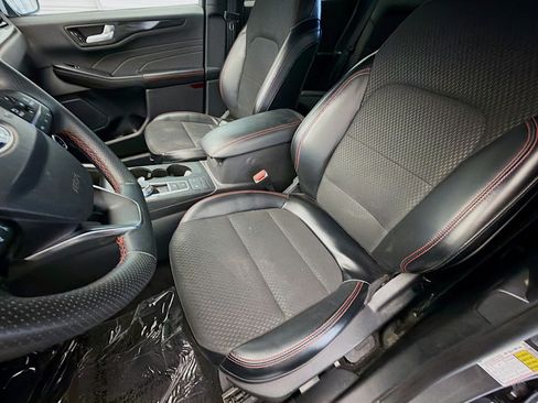 Used 2025 Ford Escape ST-Line FWD image 11