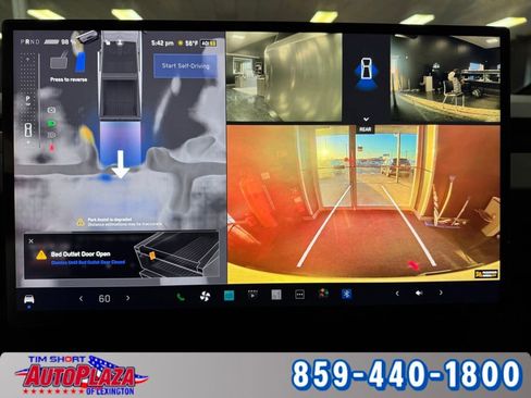 Used 2024 Tesla Cybertruck AWD Crew Cab image 28